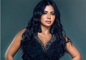 صورة| رانيا يوسف تعلق على وجود صورتها على غلاف "رواية"