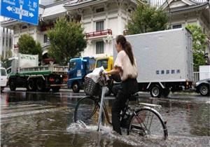 مقتل شخص وإصابة 40 جراء إعصار عنيف ضرب طوكيو