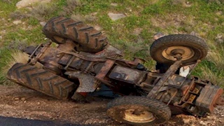 مصرع سائق فى انقلاب جرار على طريق أسيوط الزراعي