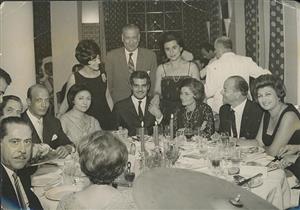 فيديو نادر يعرض لأول مرة.. يوسف شاهين وعائلته يحتفلون بأعياد الميلاد