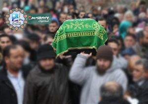 "البحوث الإسلامية": قراءة القرآن والذكر بصوت مرتفع أثناء تشييع الجنازة يخالف السنة