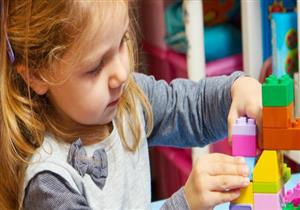 طفلك يعاني من صعوبات التعلم.. هكذا يمكن تأهيله للدراسة؟