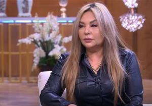 فيديو| غادة نافع تكشف تفاصيل قضية "الحجر" وموقف والدتها منها