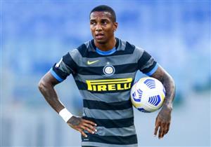 حالة جديدة بإيطاليا.. إنتر يعلن إصابة أشلي يونج بفيروس كورونا