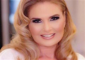 بالفيديو| يسرا ودينا الشربيني ترقصان على "أماكن السهر" بحفل عمرو دياب