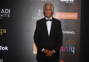 أنسي أبوسيف يهدي تكريمه لشادي عبدالسلام.. وفرح الديباني تغني "قصة حب" لرثاء الفنانين