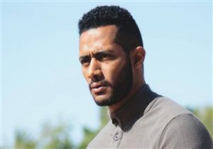 محمد رمضان يعلق على صورته مع المطرب الإسرائيلي.. ويحذفه بعد دقائق