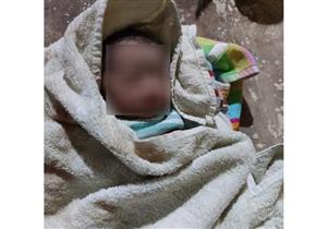 رضيع ملقى في الشارع.. قصة صادمة وراء واقعة هزت الجيزة