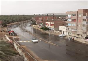 بالفيديو.. سيول وأمطار وإغلاق طرق بالبحر الأحمر