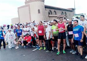 انطلاق ماراثون للتوعية بسرطان الثدي في الإسكندرية – صور