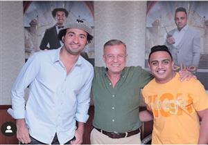 شريف منير يحضر العرض المسرحي "صباحية مباركة"