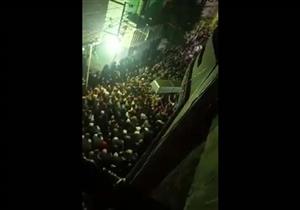 الشرقية| فيديو.. تشييع جنازة عروسين بعد 24 ساعة من زفافهما 