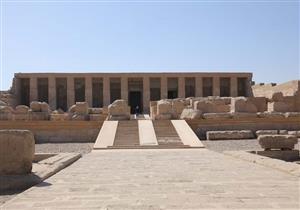 بالصور.. محافظ سوهاج يتفقد المنطقة الأثرية بأبيدوس