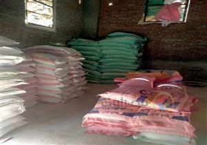 قبل بيعها في السوق السوداء.. ضبط صاحب مخزن بحوزته 2.5 طن دقيق بالقاهرة