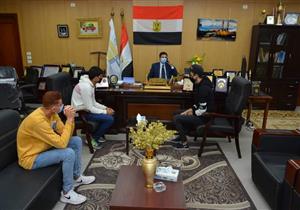 رئيس جامعة دمياط يبحث آليات تذليل العقبات أمام الطلاب المكفوفين