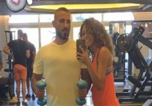 حذف الصور وألغى المتابعة.. ماذا حدث بين أحمد سعد وخطيبته؟