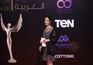  دنيا ماهر تخطف الأنظار بفستان قصير في افتتاح مهرجان الفضائيات (صور)