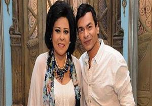 إسعاد يونس تغني "بحبك" مع محمد محي في صاحبة السعادة