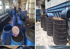 ضبط صاحب مصنع غير مرخص بحوزته 38 طن مخللات