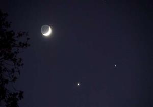 مشهد فلكي بالعين المجردة.. اقتران المريخ مع السماك الأعزل اليوم