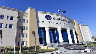 أتوبيس يصطدم بكمين مرور بالطريق السياحي