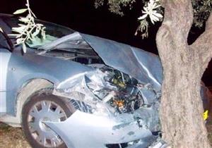 بعد اصطدامها بشجرة وانقلابها.. سيارة تدهس طفلتين في مدينة السلام