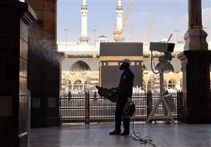 السعودية: 25 فرقة مختصة بأعمال الرش بالمسجد الحرام على مدار الساعة