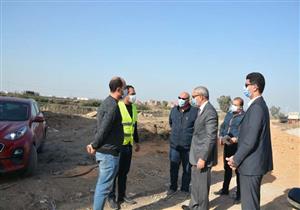 محافظ القليوبية يتفقد محور شركات البترول وشوارع عزبة أفندينا