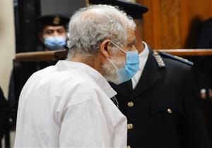 اليوم.. الحكم على مرشد الإخوان محمود عزت في "أحداث مكتب الإرشاد" 