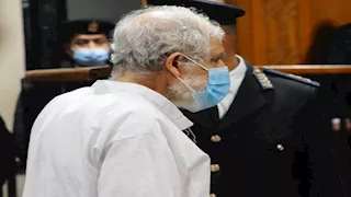 بعد تجسيد شخصيته في رأس الأفعى.. أين يوجد القيادي الإخواني محمود عزت؟