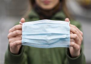 أيهما أفضل.. ارتداء كمامة مستعملة أم الخروج بدونها تمامًا؟