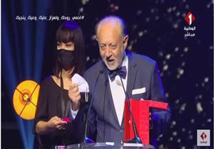 فيديو| عبدالعزيز مخيون عن تكريمه في تونس: "يفوق كل التكريمات التي تلقيتها"
