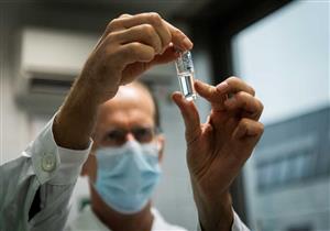 عالم يكشف مدى فعالية لقاحات كورونا ضد سلالة الفيروس الجديدة