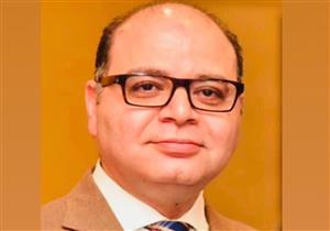 لأول مرة.. عضو لجنة كورونا يكشف سبب الإصابات بالفيروس رغم التطعيم