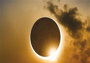 خسوف وكوكب فيروزي.. 18 ظاهرة فلكية يشهدها العالم خلال 2021