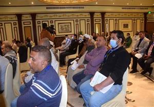 صور.. الأقصر تستضيف ورشة عمل لتدريب "النحالين" في صعيد مصر