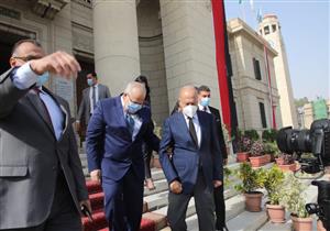 بالصور.. انطلاق ندوة "قصة كتابين" بحضور أبوالغيط والخشت بجامعة القاهرة