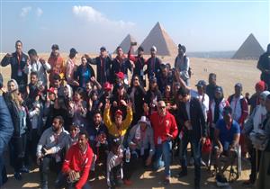 وفد دورة الألعاب الإقليمية الأفريقية للأولمبياد يزور أهرامات الجيزة (صور)