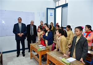 بالصور- انطلاق المبادرة الرئاسية لعلاج أمراض سوء التغذية في مدارس البحيرة