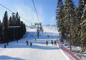 الرياح القوية تودى بحياة شخصين في منتجع للتزلج في بولندا