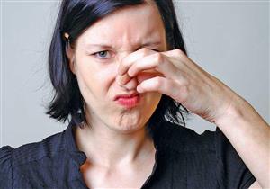  أسباب متعددة لرائحة السرة الكريهة.. إليك طرق العلاج