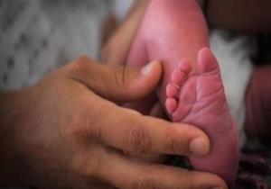 سيدة مصابة بالإيدز تضع توأمًا داخل مستشفى بالغربية