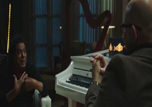 عمر طاهر يعلن عن "مفاجأة" تجمعه مع الفنان محمد منير