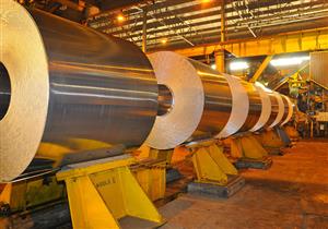 توجيه رئاسي.. لماذا عادت مصر للألومنيوم لدراسة إنشاء محطة طاقة شمسية؟