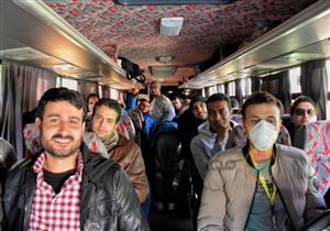 "الحياة اليوم" تستضيف مصريين عائدين من "ووهان" بعد خروجهم من الحجر الصحي