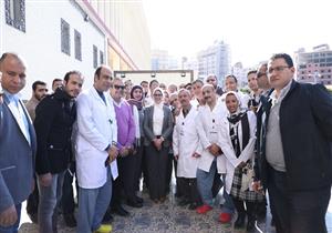 "نداء الواجب أهم من روحنا".. كيف تعامل أطباء الحجر الصحي مع العائدين من ووهان؟ 