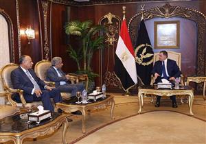 توفيق يستقبل أمين عام مجلس وزراء الداخلية العرب