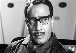 فيديو.. لماذا ضرب فؤاد المهندس محمد أبو الحسن على المسرح