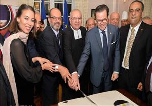 بالصور – سفير فرنسا في مصر يستقبل خريجي مدرسة سان مارك بالإسكندرية