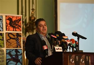 رئيس "الأقصر السينمائي": "إلغاء الفعاليات الجماهيرية بالمهرجان ومشاهدة الأفلام بالفنادق"